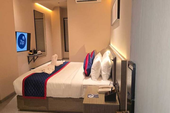 Room 7 of 69