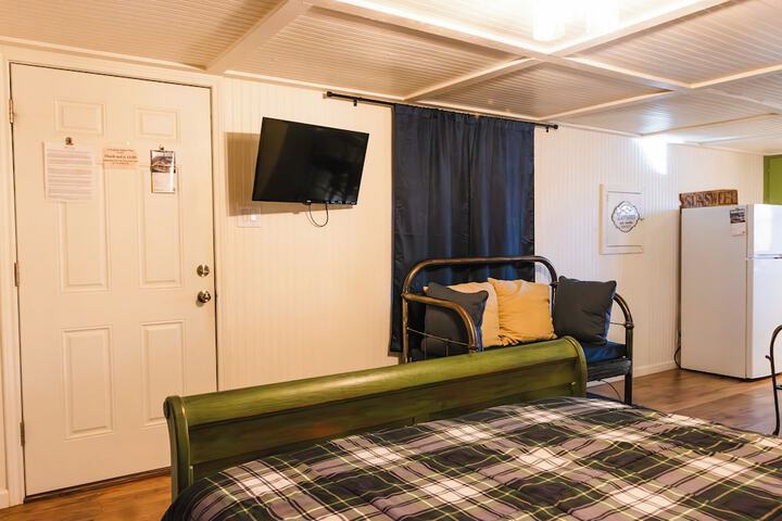 Room 179 of 917
