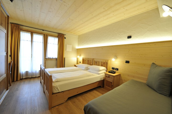 Room 15 of 44