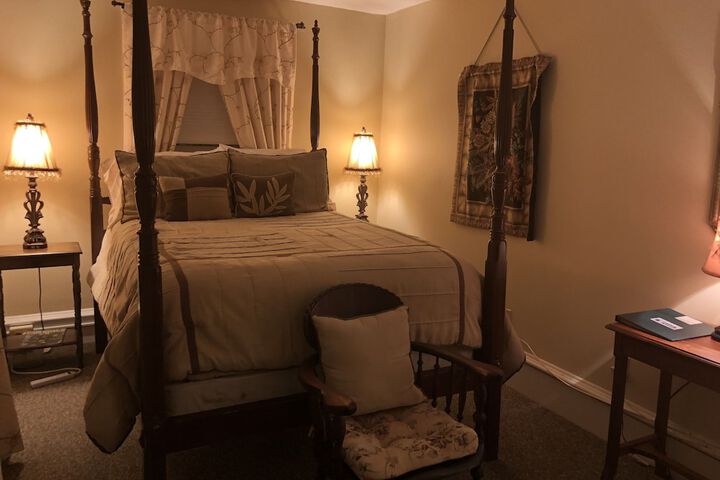 Room 6 of 62