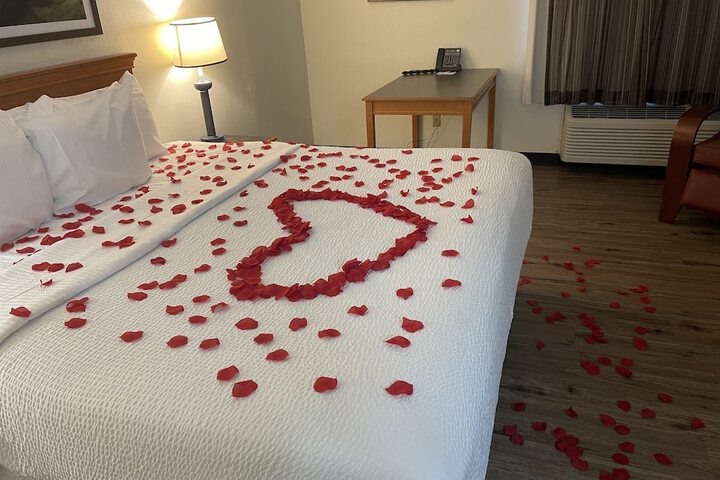 1 King Bed (8 of 13)