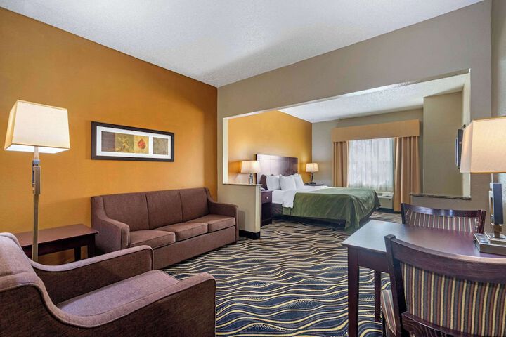 Suite 2 Queen Beds (13 of 26)