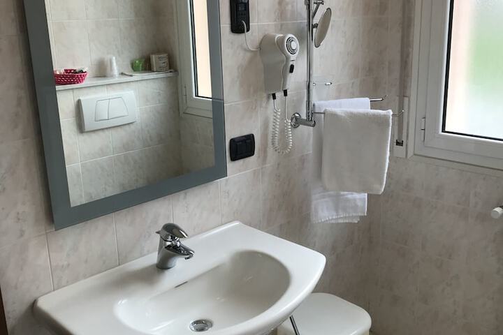 Clean Restrooms