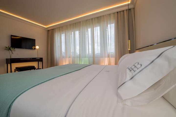 Room 13 of 47
