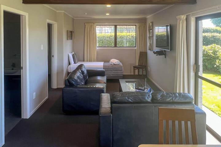 Room 55 of 302