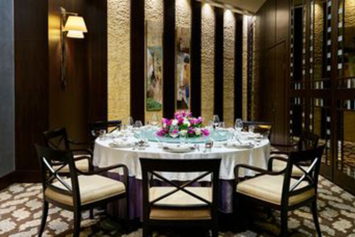 Dining 89 of 93