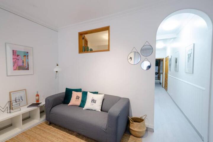 Room 3 of 12
