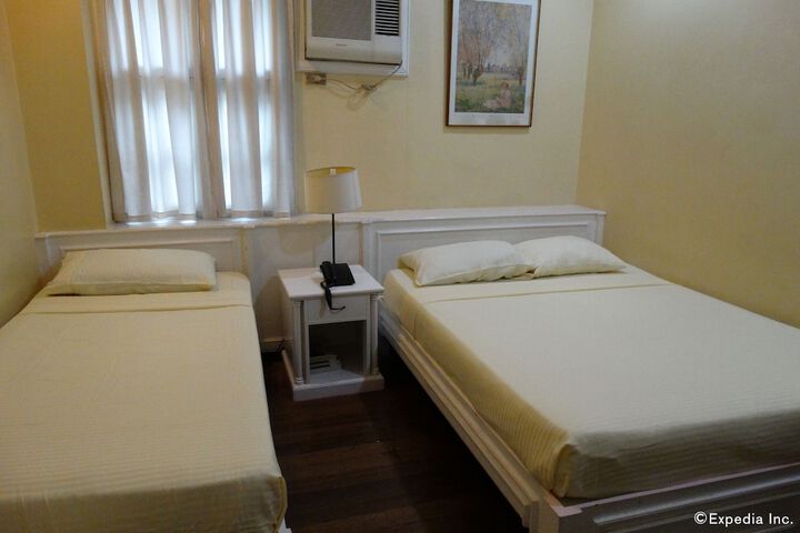 Room 16 of 83