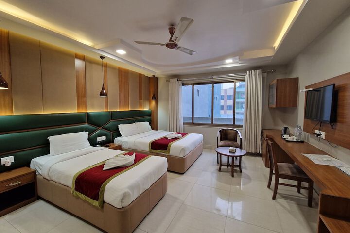 Room 8 of 19