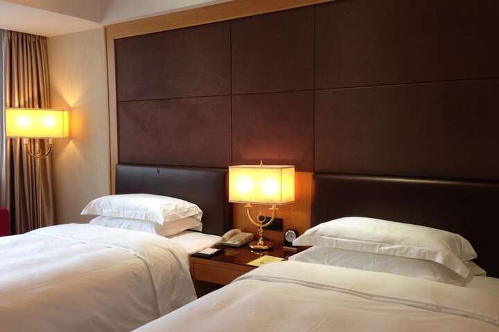 Room 18 of 42