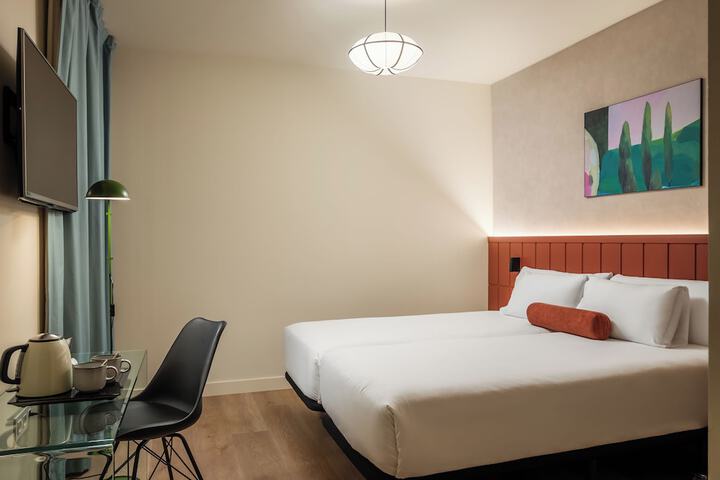 Room 22 of 39