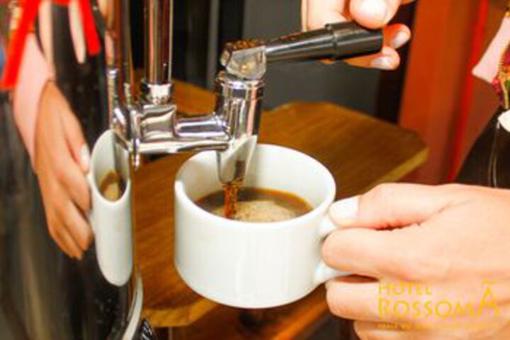 Breakfast/Coffee Service 8 of 31