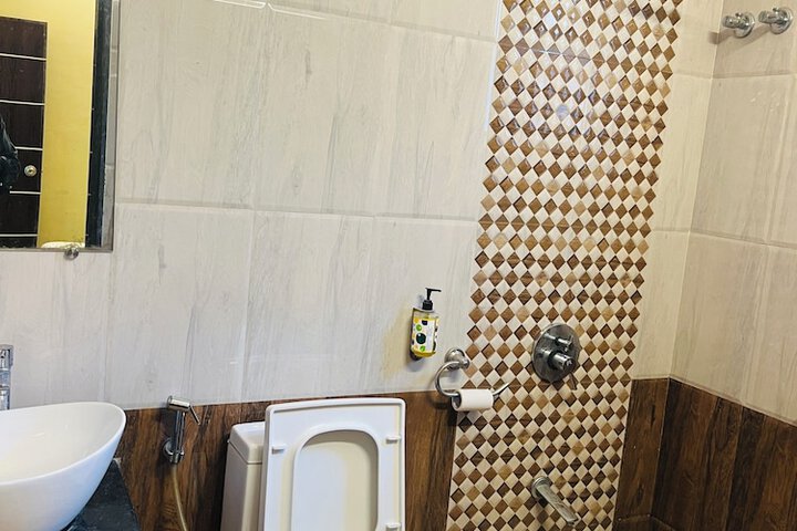 Room 43 of 44