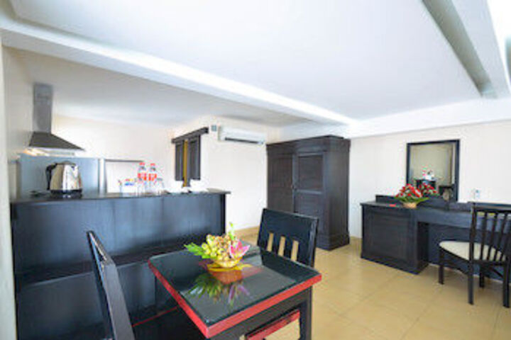 Room 34 of 43