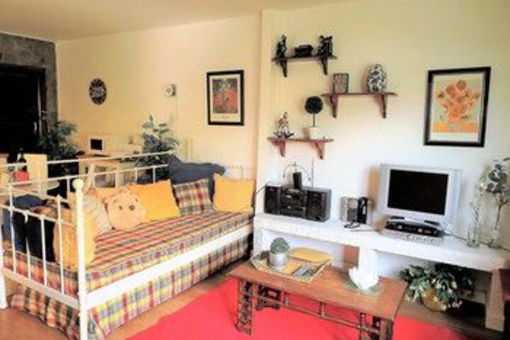 Room 16 of 24