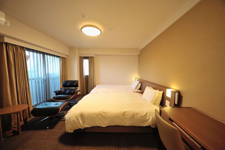 Room 19 of 64