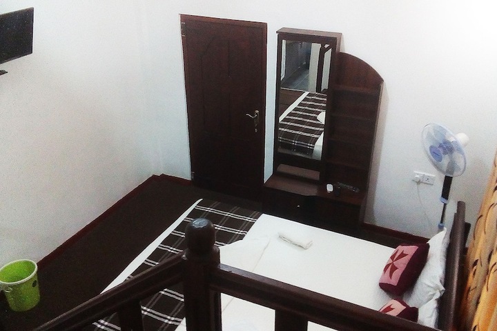 Room 40 of 49