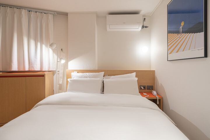 Room 51 of 100