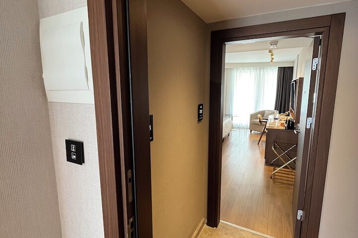 Room 50 of 129