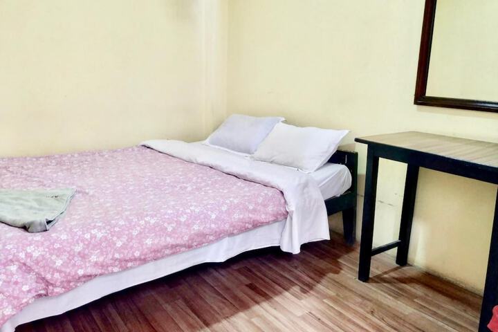 Room 26 of 49