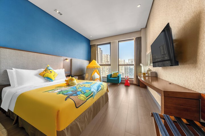 Room 15 of 73