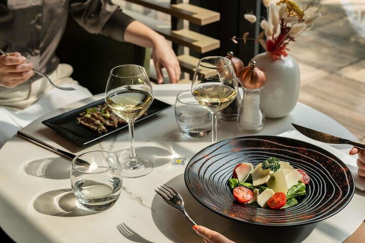 Dining 58 of 78