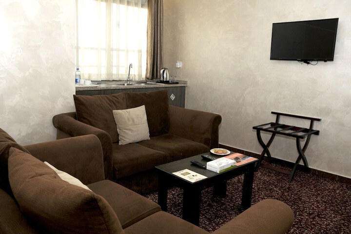 Room 33 of 59