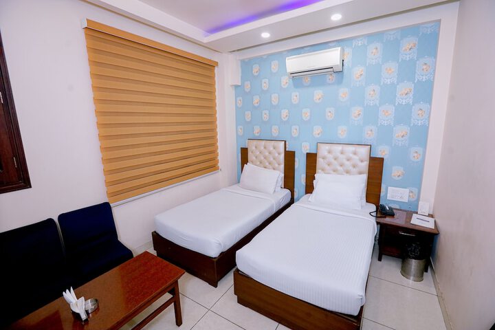 Room 119 of 288