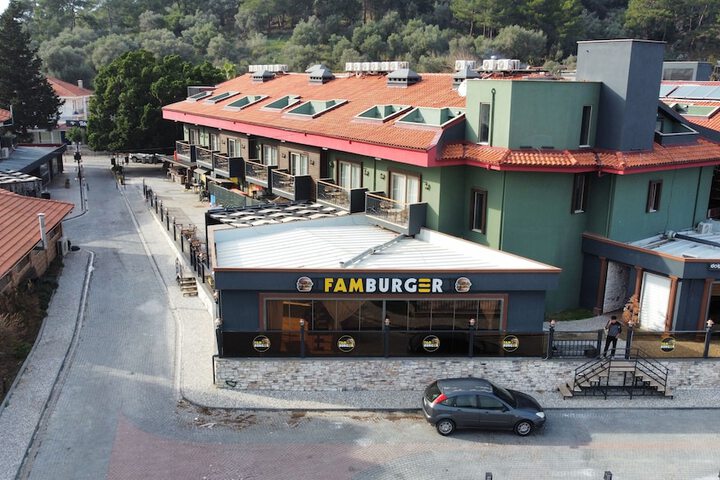 Dolphin Park Hotel
