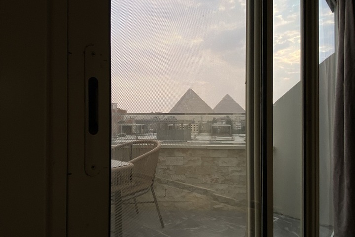 Room 52 of 114