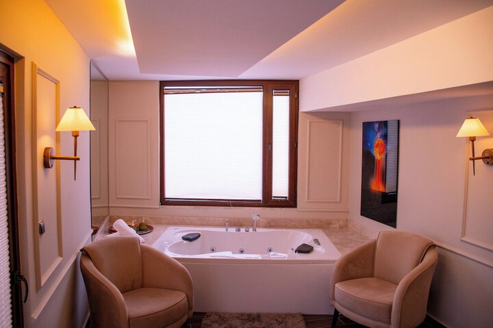 Room 25 of 70