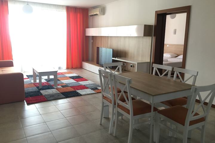 Room 7 of 61