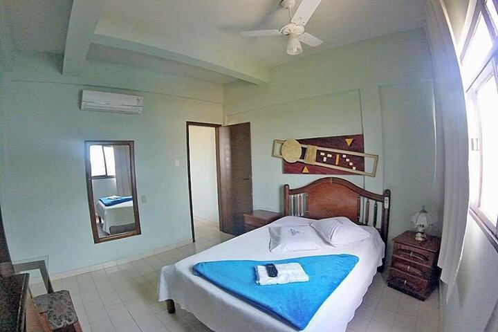 Room 10 of 23
