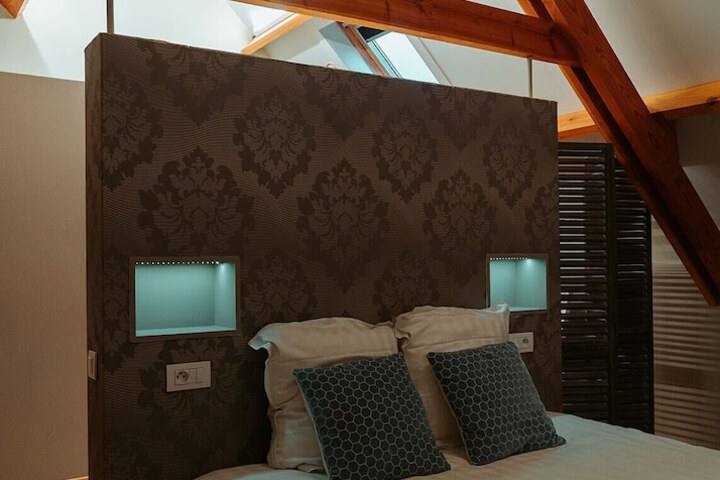 Room 15 of 41