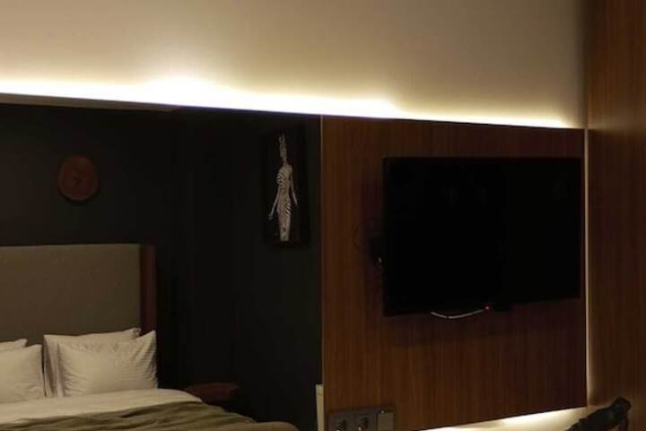 Room 27 of 55