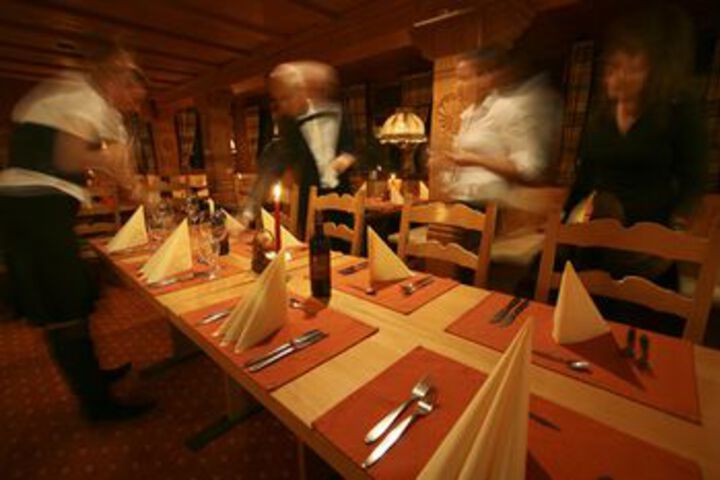 Dining 6 of 23