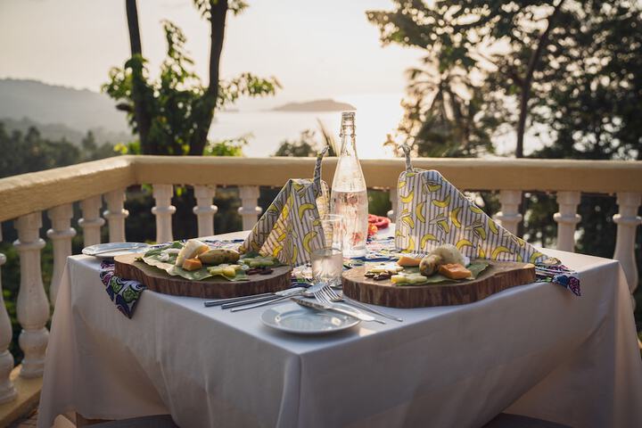 Dining 47 of 54