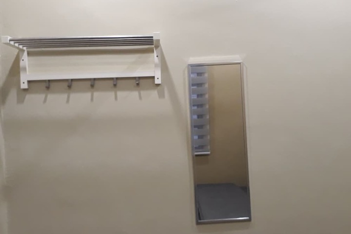 Room 12 of 17