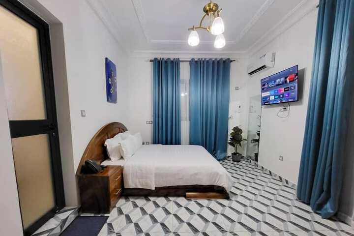 Room 14 of 79