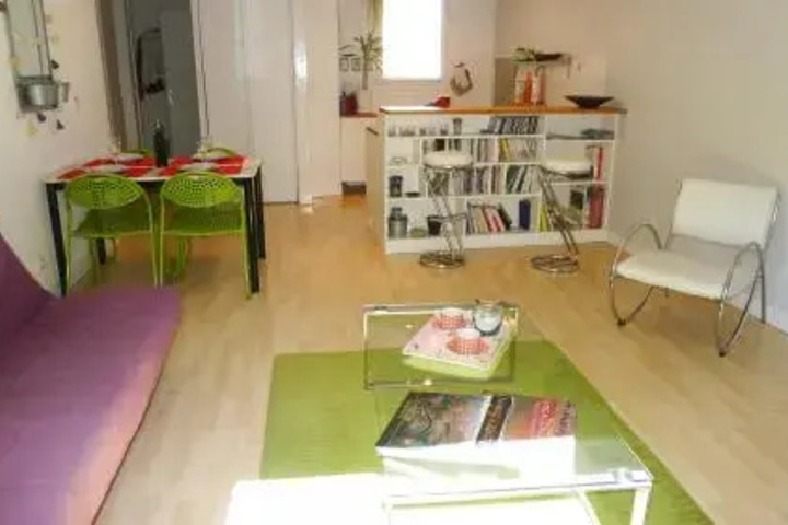 Room 4 of 13