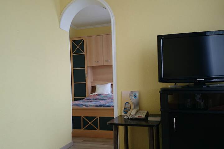 Room 7 of 34