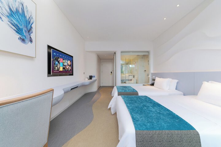 Room 6 of 27