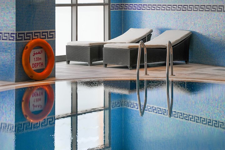 Hotel Pool