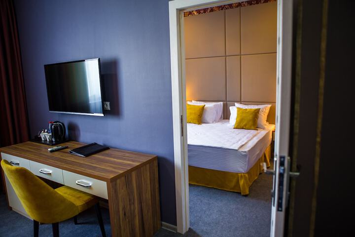 Room 19 of 46