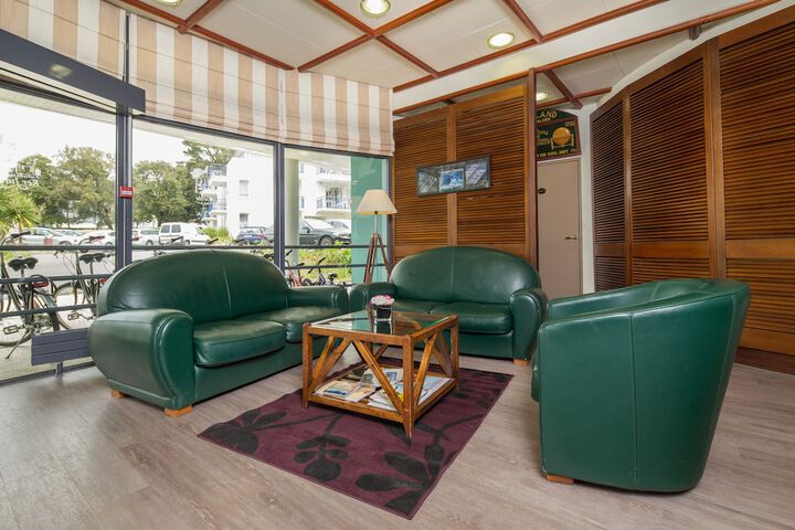 Guest Lobby