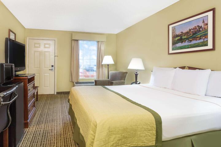 2 Double Beds (20 of 25)