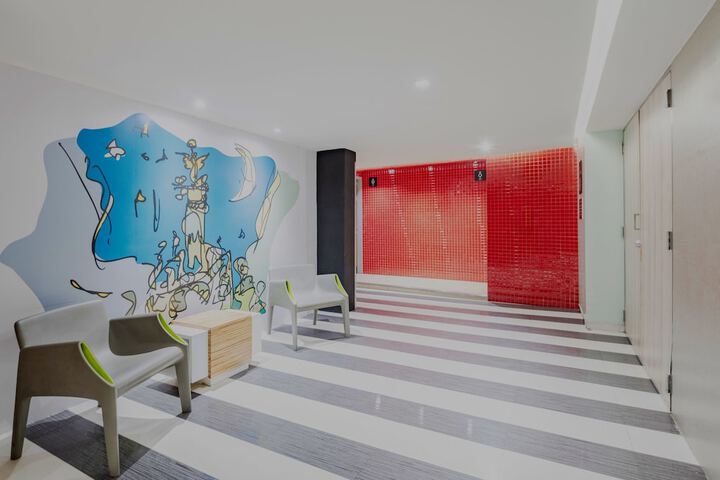Guest Lobby