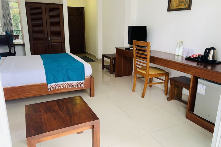Room 3 of 24