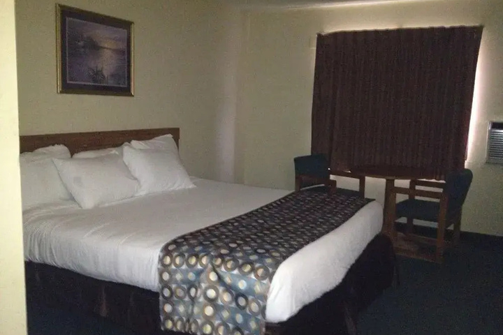 Room 2 of 11