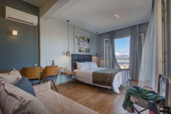 Room 41 of 107